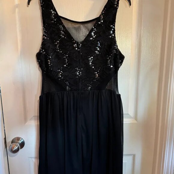 Black Homecoming Dress - Picture 1 of 2